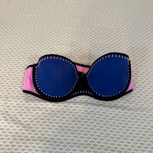 VICTORIA'S SECRET - 34C Colorblock Bikini Top Only